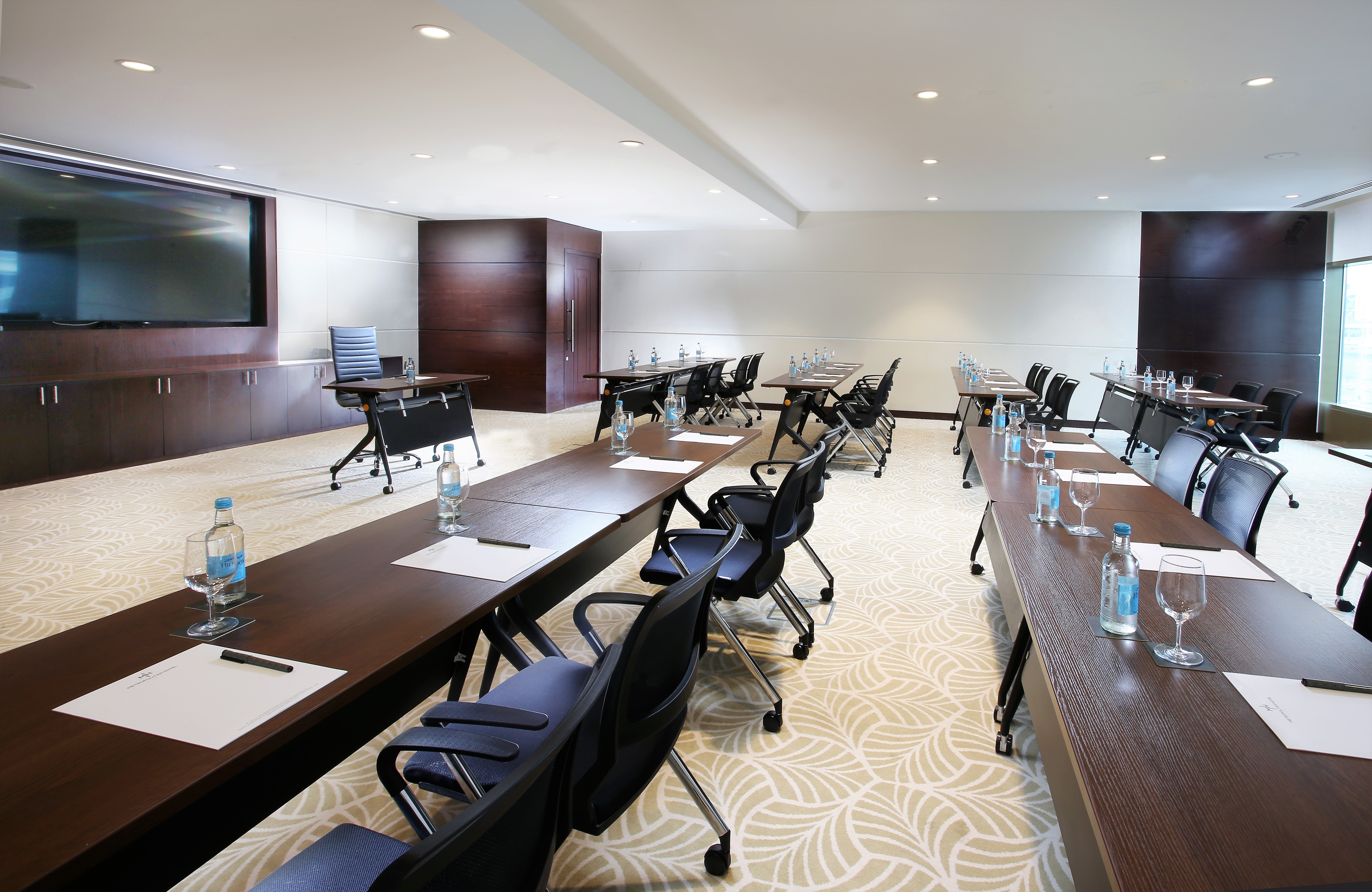 AL WAHA MEETING ROOM