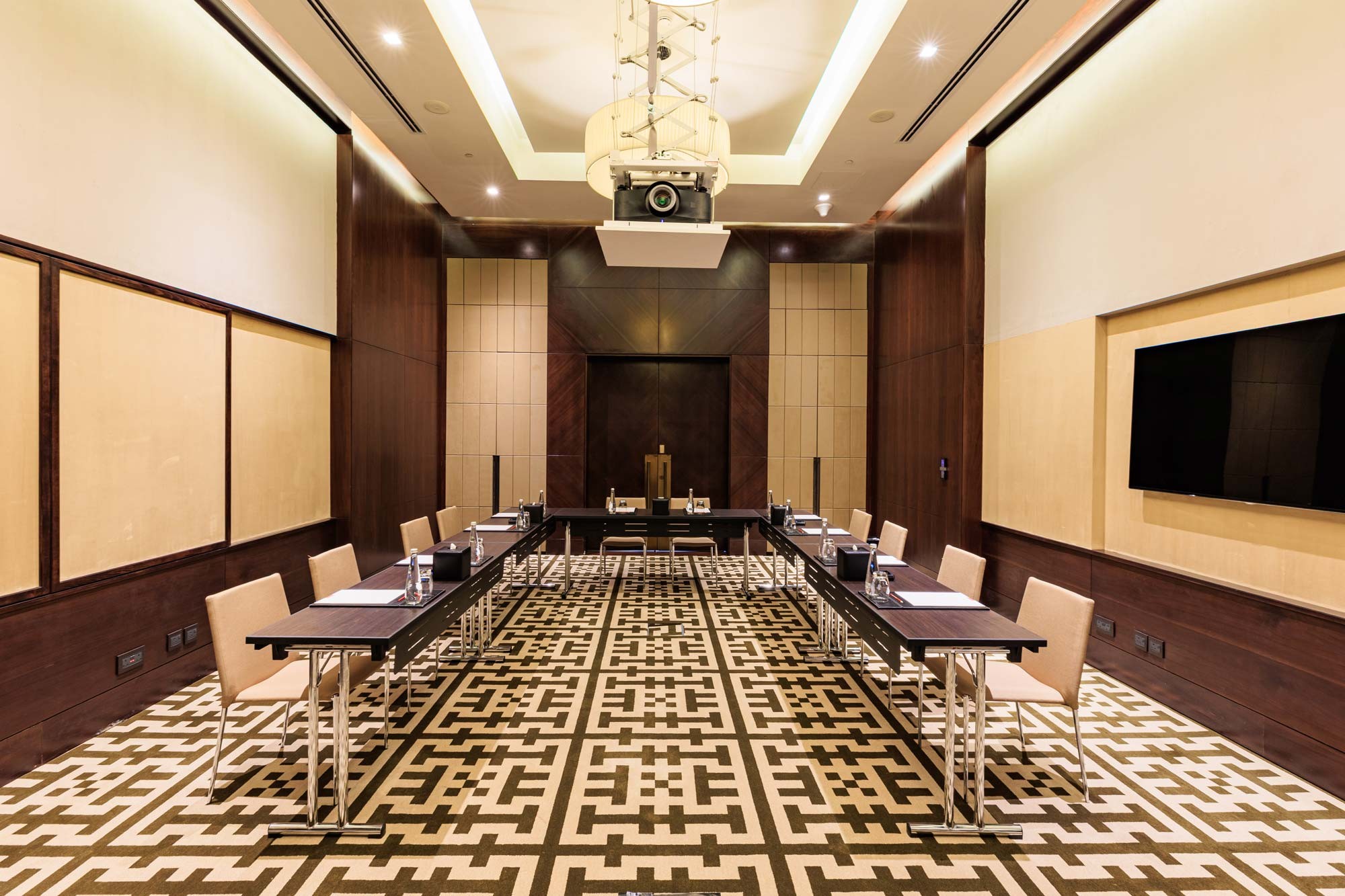 Grand Hyatt Abu Dhabi - Qimasha 2