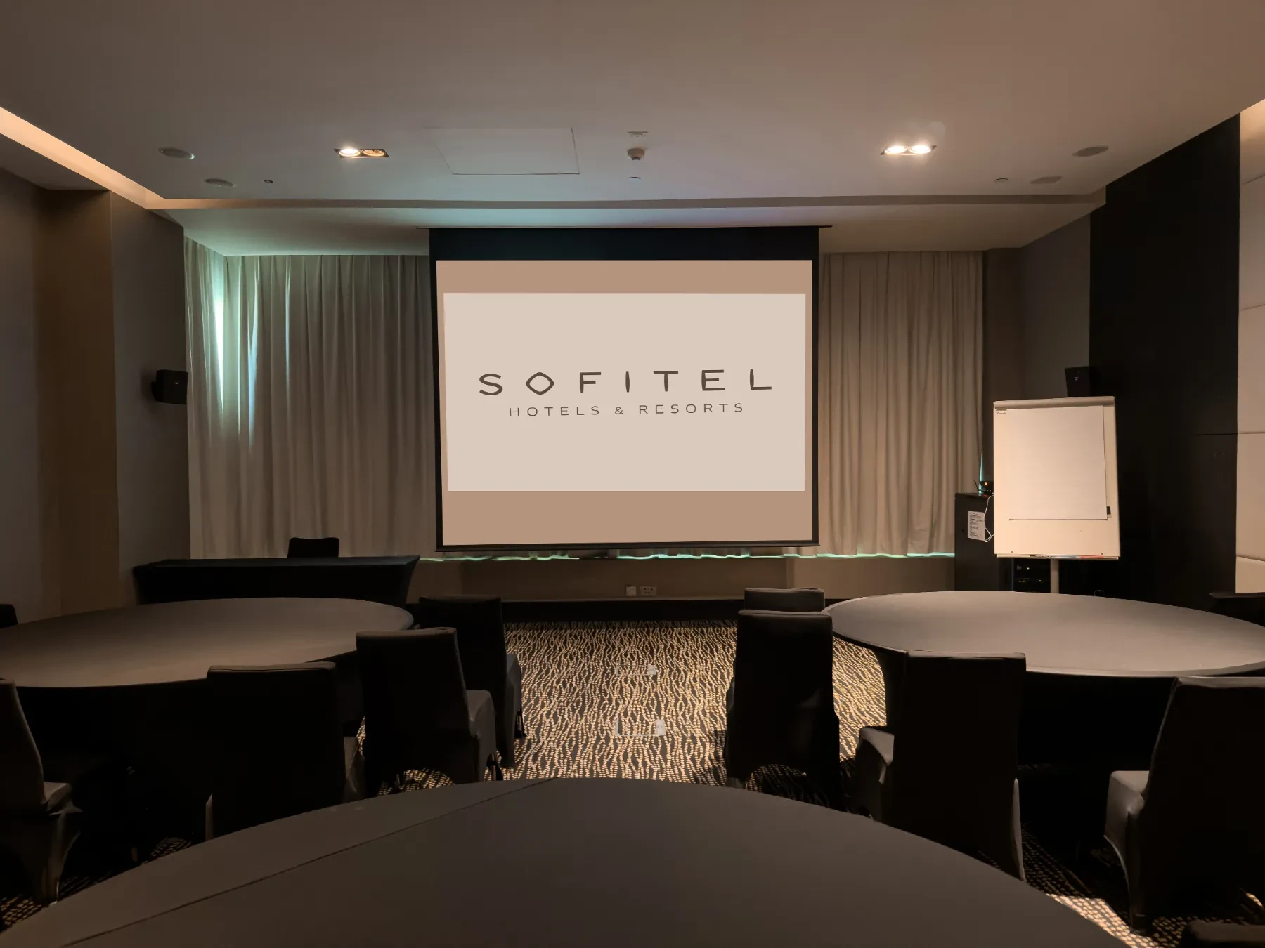 Sofitel Abu Dhabi Corniche