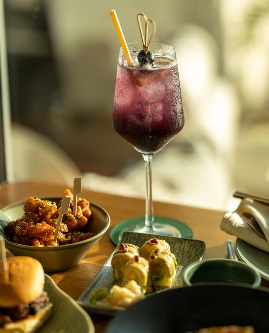 Food & Beverage