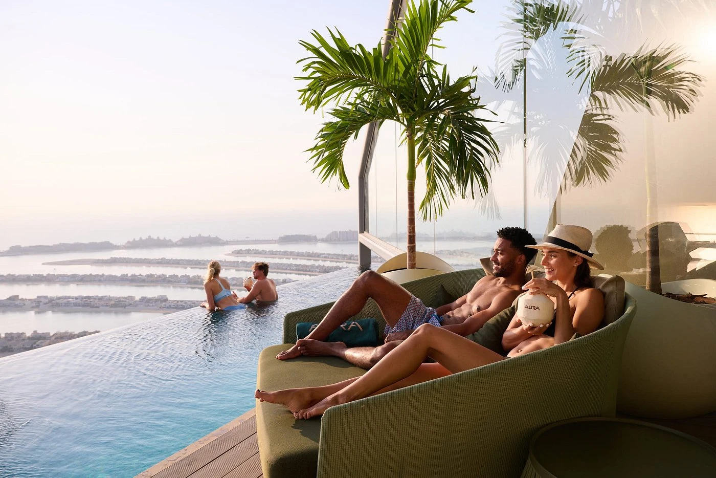 AURA SKYPOOL
